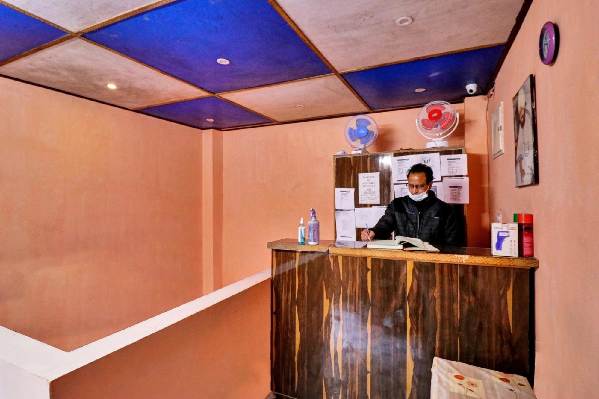 Hotel O New Shushant Regency Шімла Екстер'єр фото